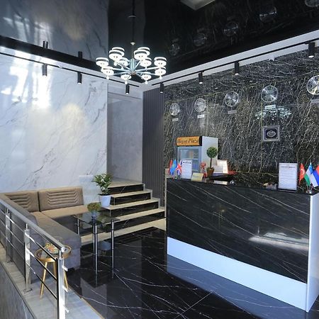 Hayot Plaza Hotel Yunusobod ภายนอก รูปภาพ