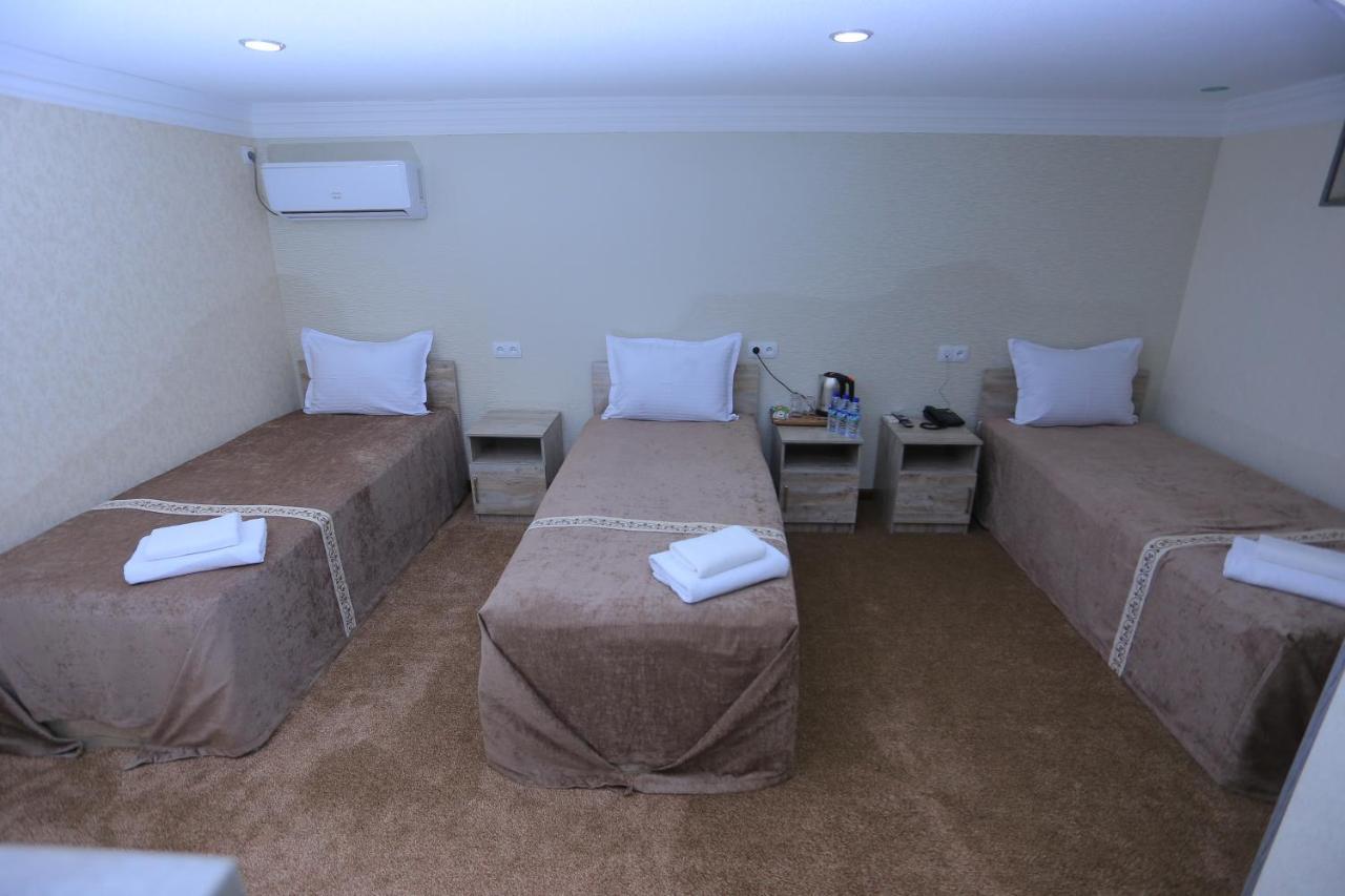 Hayot Plaza Hotel Yunusobod ภายนอก รูปภาพ